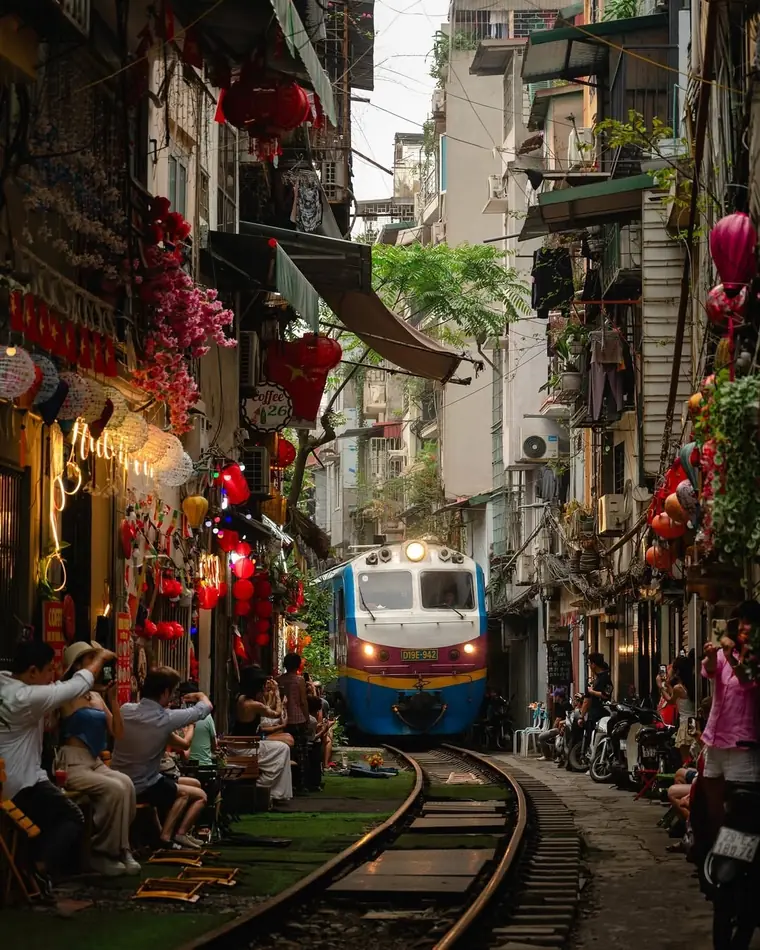 Train Street (Lê Duẩn) — Hanoi, Coffee by the tracks · open