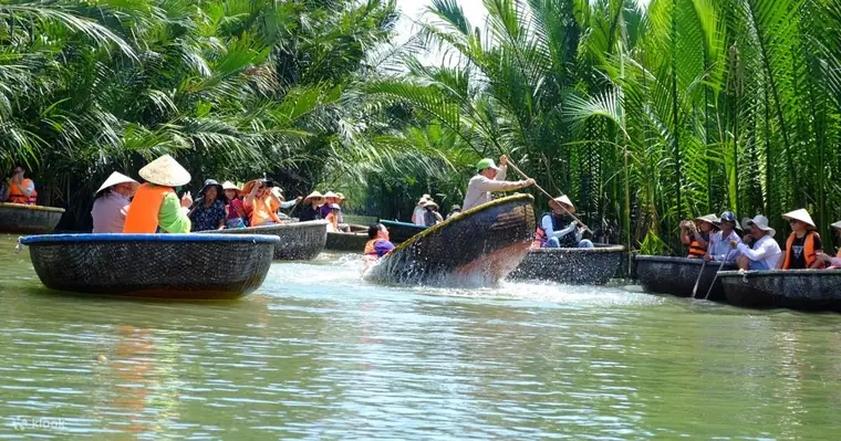 Coconut Boat Cẩm Thanh — Hoi An, Round bamboo basket boats