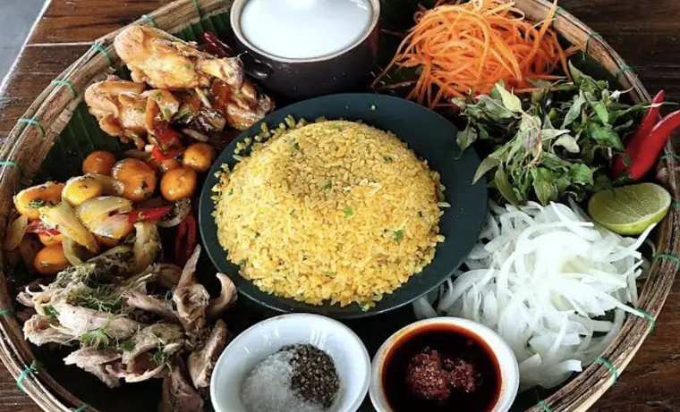 Roving Chillhouse — Hoi An, Coffee + kitchen in the rice fields