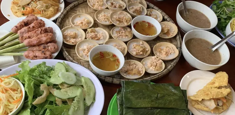 Quán Hạnh — Hue, Bánh khoái + nem lụi