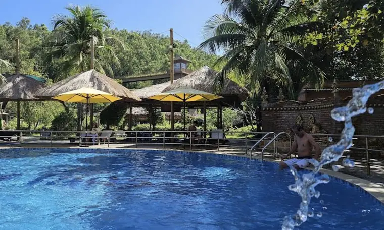 Tháp Bà Mud Bath — Nha Trang, Thermal mud + pool