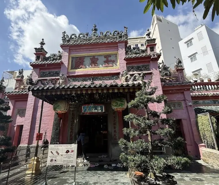 Chùa Ngọc Hoàng — Ho Chi Minh City, Taoist temple · the Jade Emperor