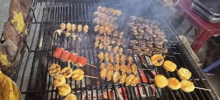Sapa Central Market — Sapa, Central market · street food