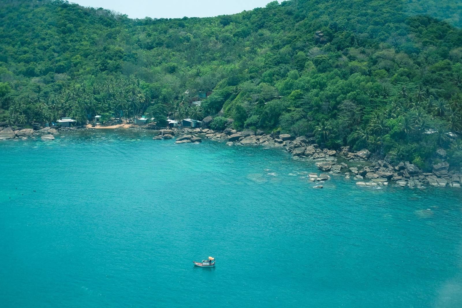 Nha Trang vs Phu Quoc: Which Beach Wins in 2026 (Full Comparison)