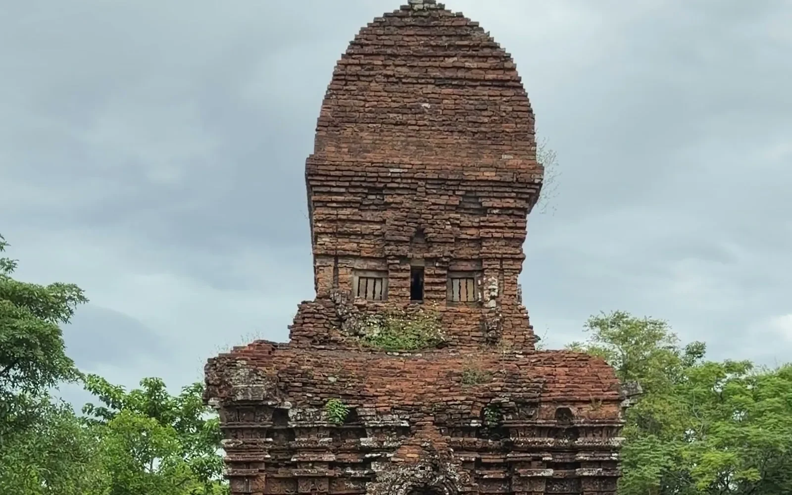 Po Nagar Towers in Nha Trang 2026: Tickets and Dress Code