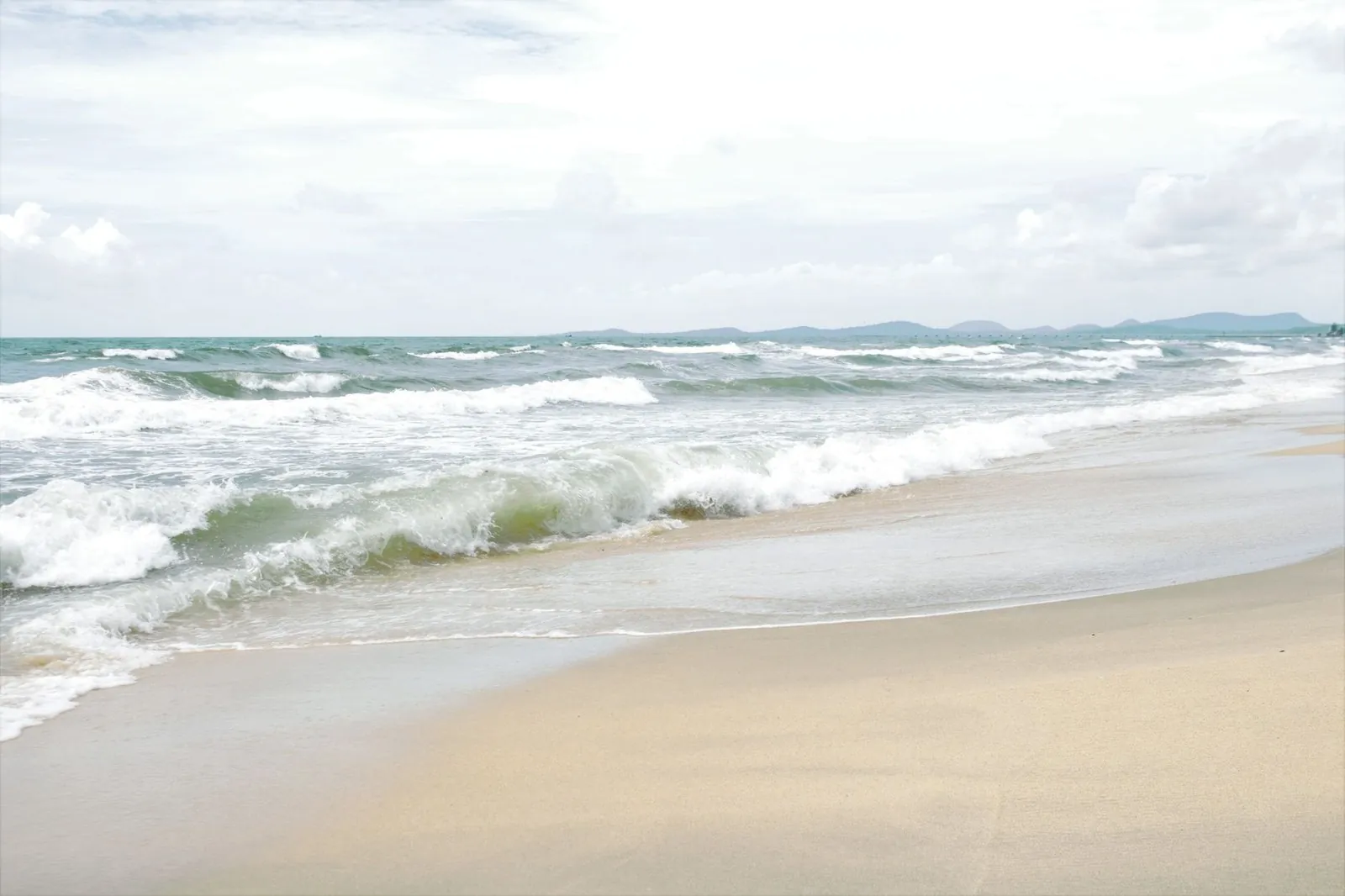 Vung Tau Day Trip from Ho Chi Minh City: Statues, Beaches, One-Day Guide
