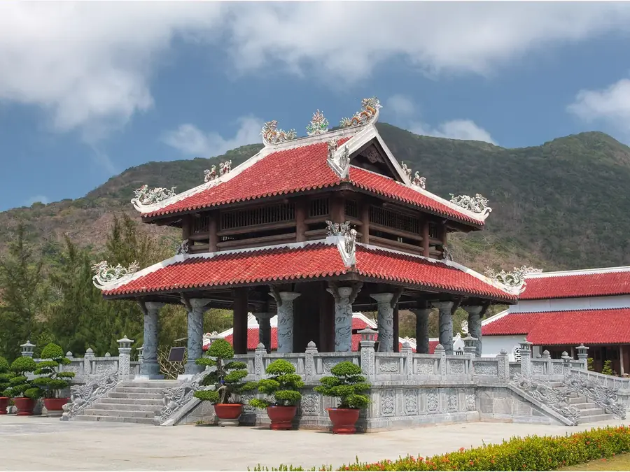 Мемориальный храм на Côn Đảo